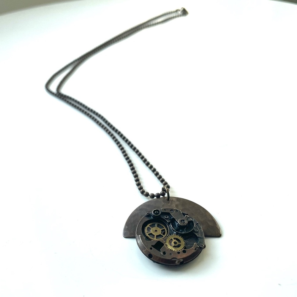 Vintage Abstract Gear Pendant Necklace